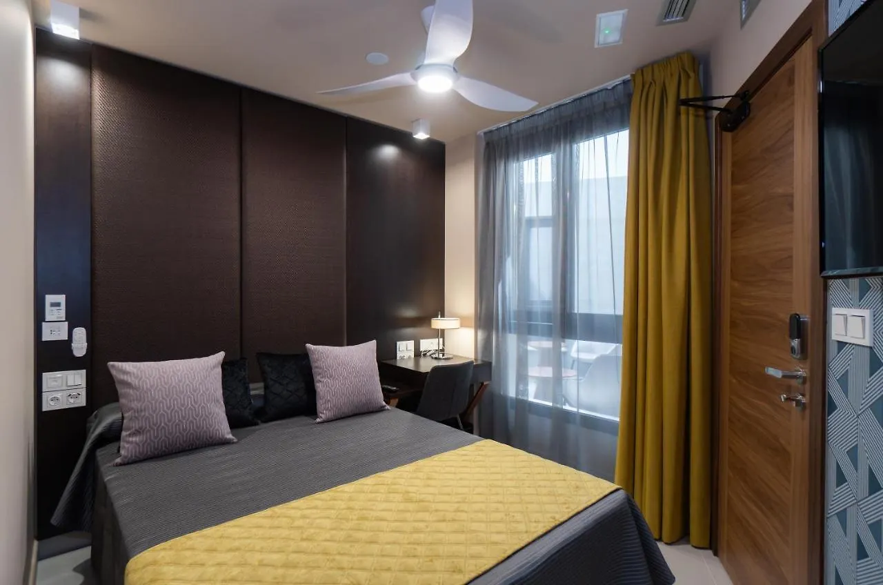Hotel Perla Del Sur Torremolinos 2*,